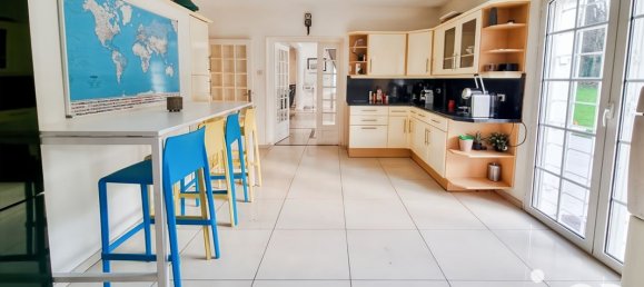 5 غرف نوم منزل في Noisy-le-Grand, France رقم 328873 18