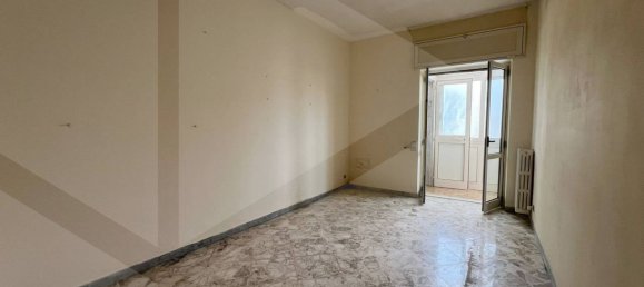 3غرفة شقة في Bari, Italy رقم 34273 38