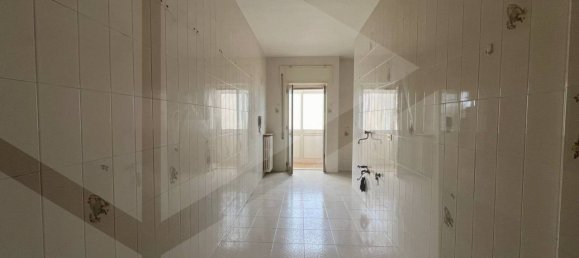 3غرفة شقة في Bari, Italy رقم 34273 21