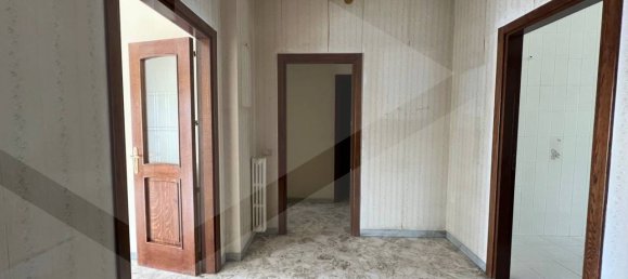 3غرفة شقة في Bari, Italy رقم 34273 19