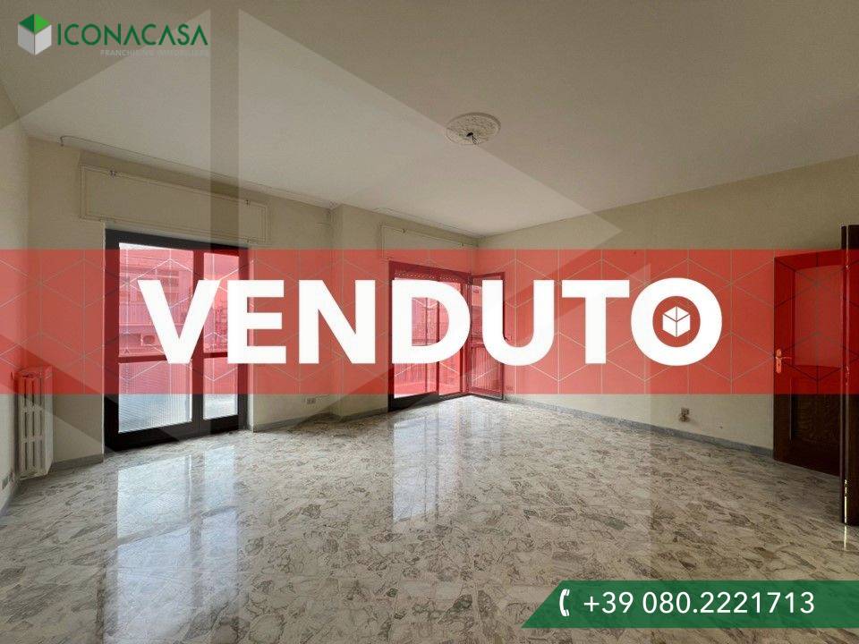 3غرفة شقة في Bari, Italy رقم 34273