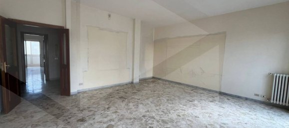 3غرفة شقة في Bari, Italy رقم 34273 8