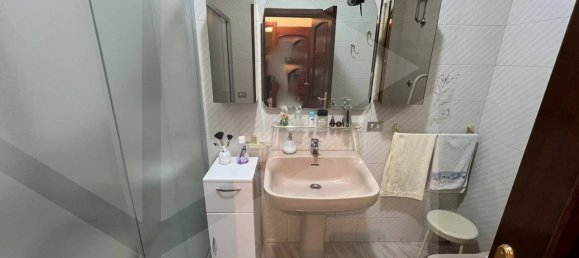 3غرفة شقة في Bari, Italy رقم 34273 45