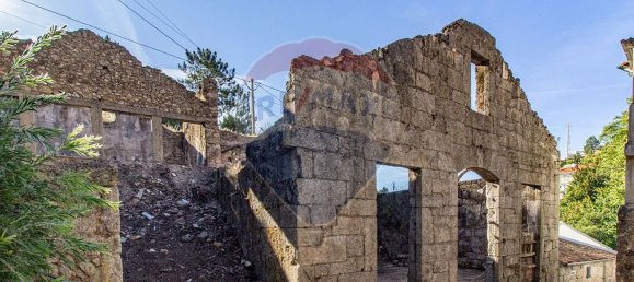 230m² Warehouse in Covilha, Portugal No. 68040 13