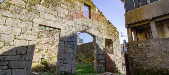 230m² Warehouse in Covilha, Portugal No. 68040 2