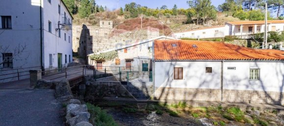 230m² Warehouse in Covilha, Portugal No. 68040 8