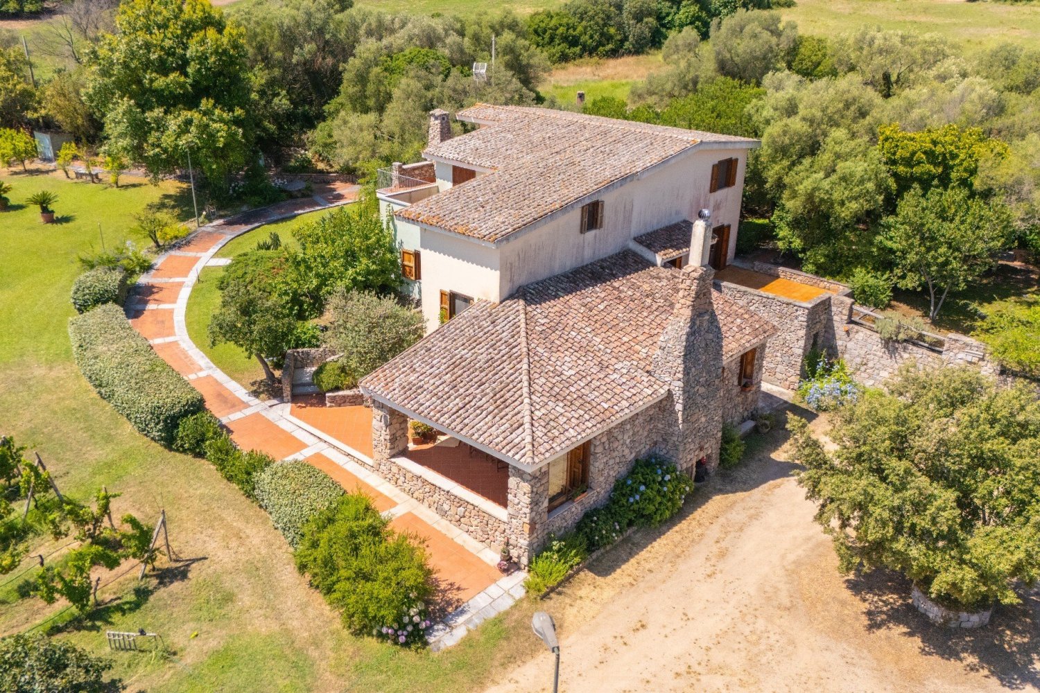 4 bedrooms House in Olbia, Italy No. 295147