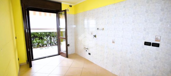 4 rooms Apartment in Volpiano, Italy No. 237737 10