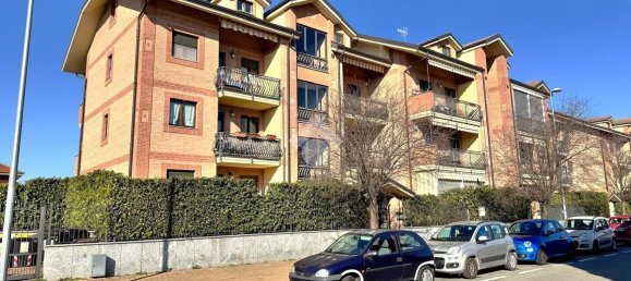 4 rooms Apartment in Volpiano, Italy No. 237737 3