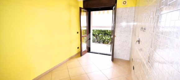 4 rooms Apartment in Volpiano, Italy No. 237737 6