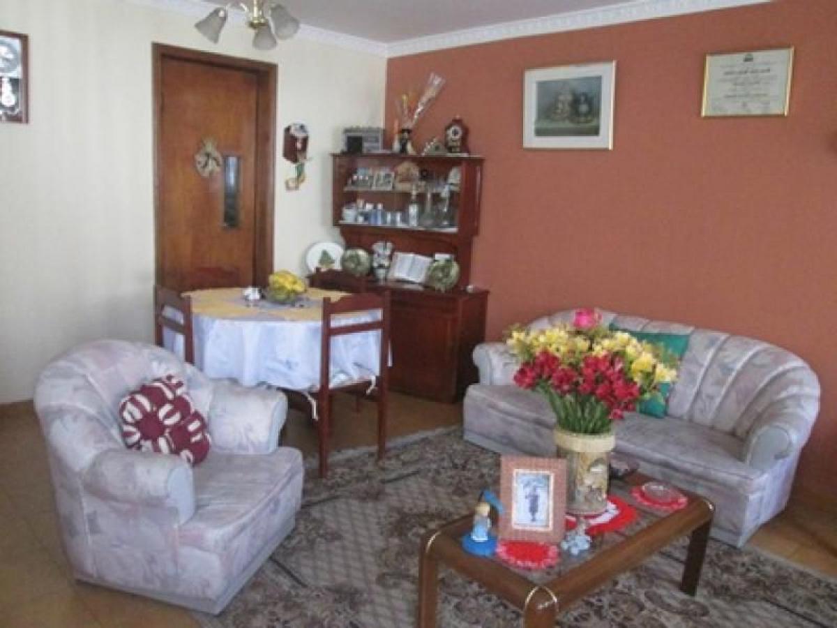 Casa de 4 dormitorios en Bogotá, Colombia No. 11126