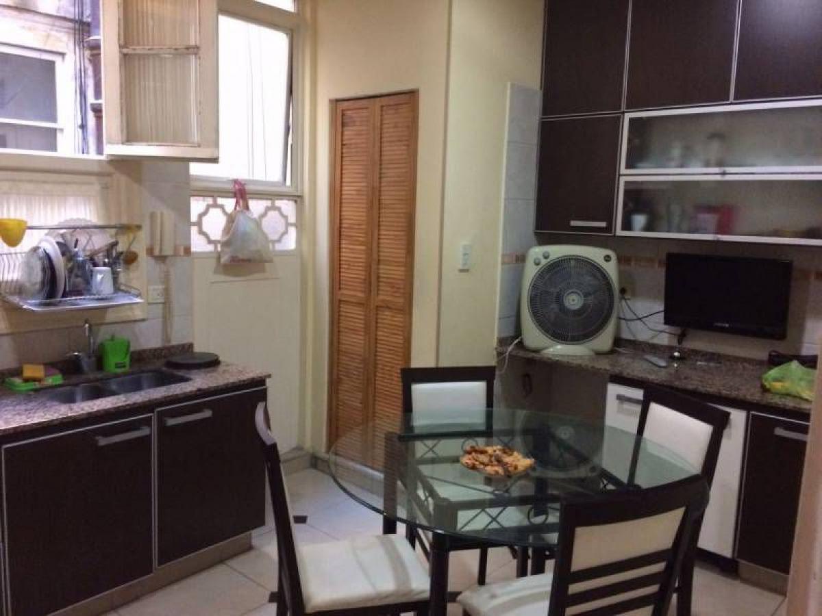 Apartamento T3 em Buenos Aires, Argentina N.º 80012