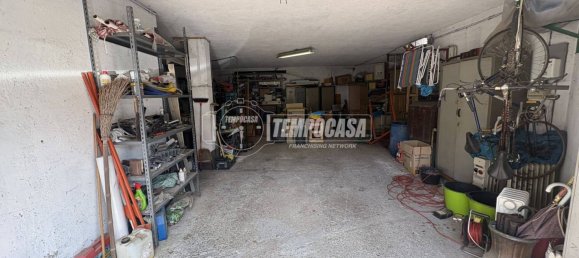 3 bedrooms Villa in Fino Mornasco, Italy No. 8496 28