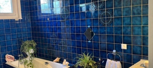 5 bedrooms Villa in Roanne, France No. 332789 10