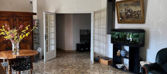 5 bedrooms Villa in Roanne, France No. 332789 4