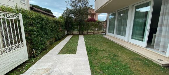 4 rooms Villa in Forte dei Marmi, Italy No. 76906 2