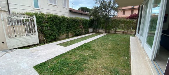 4 rooms Villa in Forte dei Marmi, Italy No. 76906 28