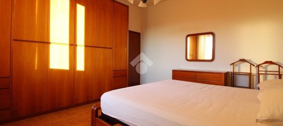 Квартира с 5 комнатами в Прато, Италия № 167108 25