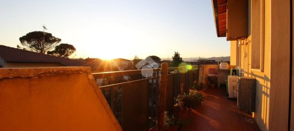 Квартира с 5 комнатами в Прато, Италия № 167108 10