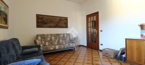 Квартира с 5 комнатами в Прато, Италия № 167108 16