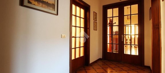 Квартира с 5 комнатами в Прато, Италия № 167108 18