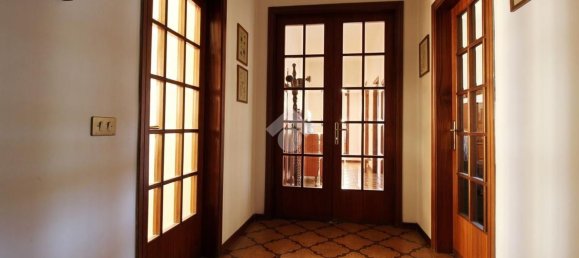 Квартира с 5 комнатами в Прато, Италия № 167108 19