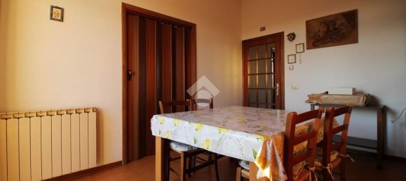 Квартира с 5 комнатами в Прато, Италия № 167108 4