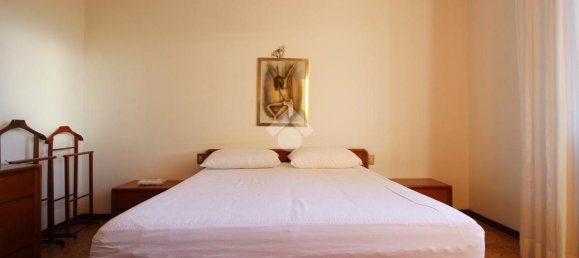 Квартира с 5 комнатами в Прато, Италия № 167108 23