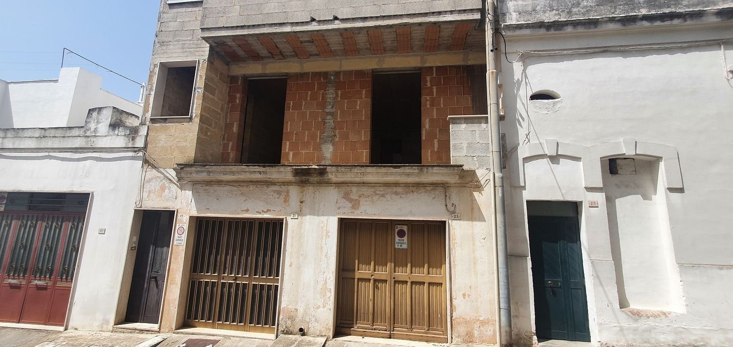 5 rooms Apartment in Parabita, Italy No. 79906