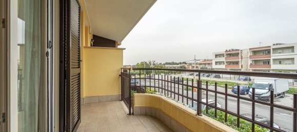 Квартира с 4 комнатами в Марино, Италия № 31441 20