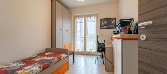 Квартира с 4 комнатами в Марино, Италия № 31441 16