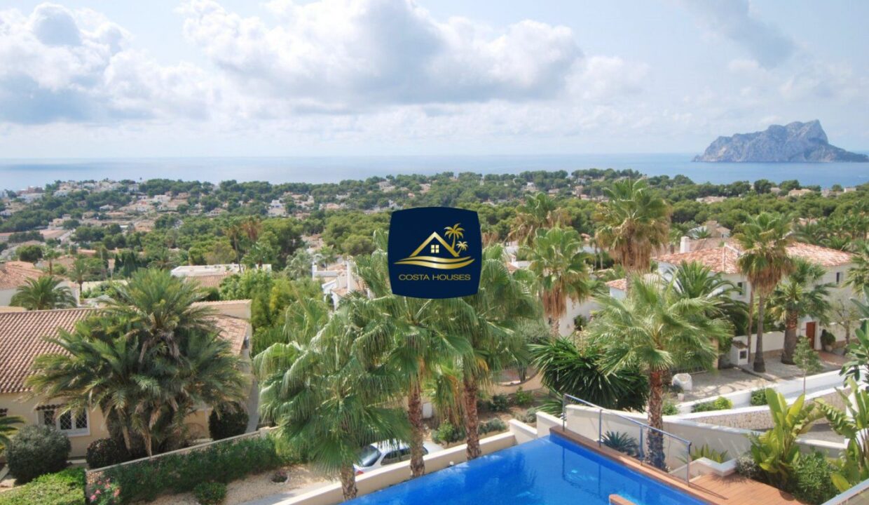 4 bedrooms Villa in Moraira, Spain No. 83562