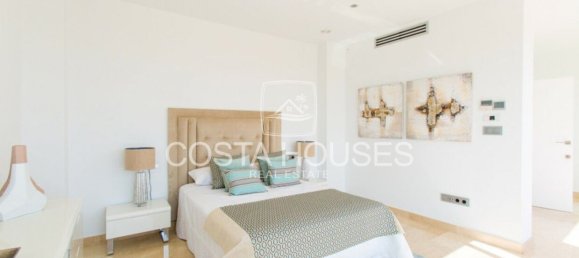 4 bedrooms Villa in Moraira, Spain No. 83562 24