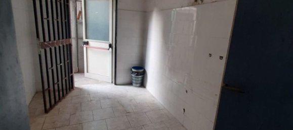 4 rooms Apartment in Somma Vesuviana, Italy No. 161423 6