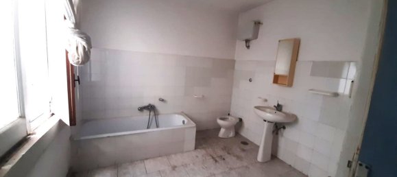 4 rooms Apartment in Somma Vesuviana, Italy No. 161423 5