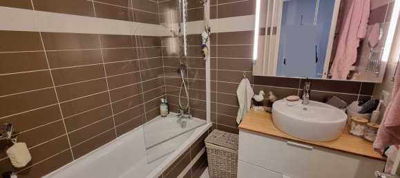 2 bedrooms Apartment in Brunoy, France No. 177039 2