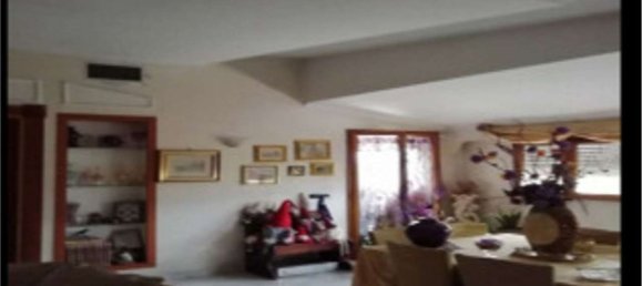 5 rooms Apartment in Rome, Italy No. 12896 6