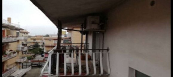 5 rooms Apartment in Rome, Italy No. 12896 8