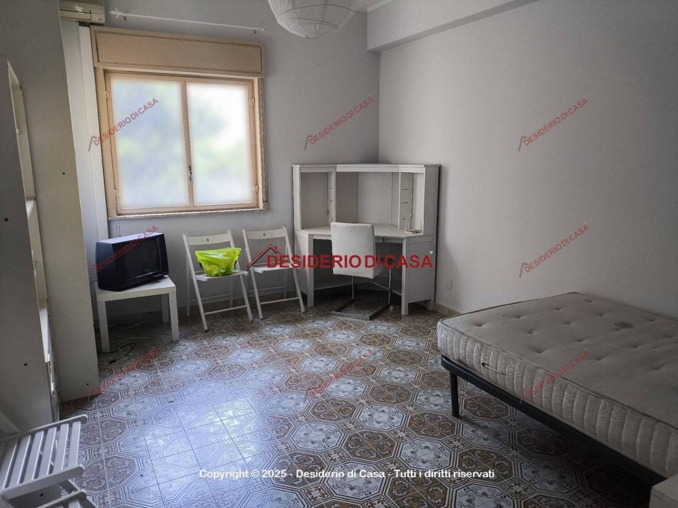 2 Schlafzimmer Wohnung in Palermo, Italy, Nr. 190905