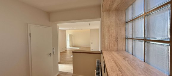 2 bedrooms Apartment in Erfurt, Germany No. 65340 3