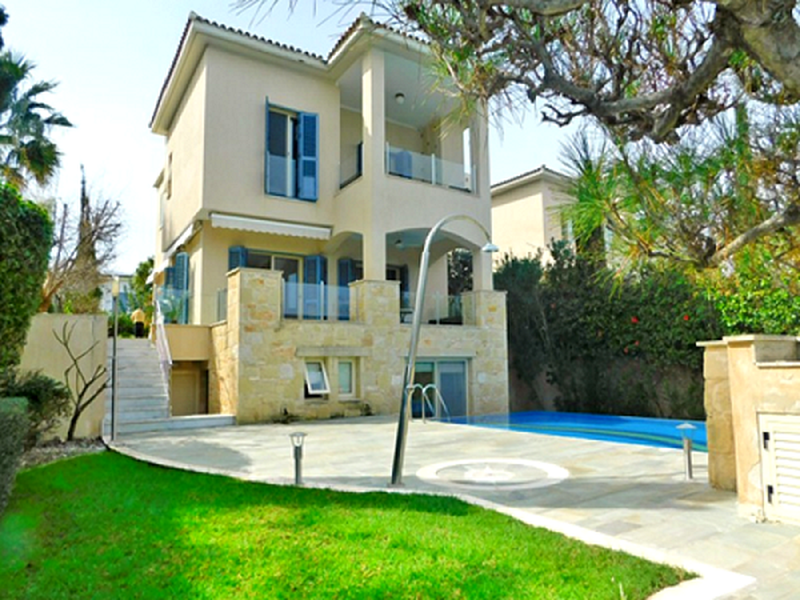 3 bedrooms House in Polis, Cyprus No. 10645