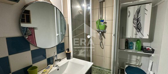 2 bedrooms Apartment in Chateauroux, France No. 154034 4