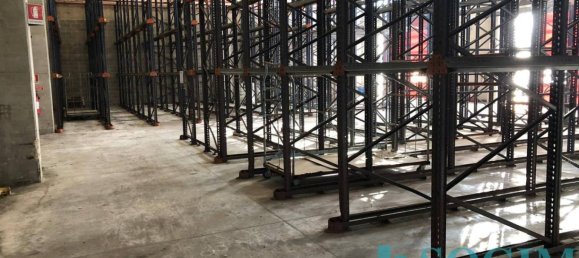 Entrepôt à Opera, Italy 3600m² No. 159577 9