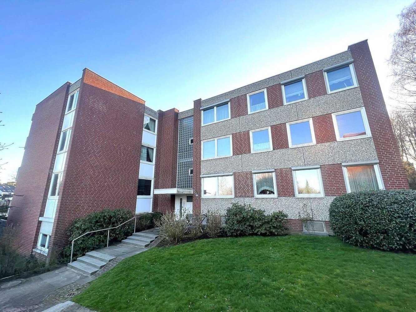 Apartamento de 5 habitaciónes en Harburg, Germany No. 357360