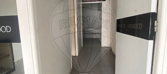 Gewerbliche Immobilie in Porto, Portugal 68m², Nr. 64911 5