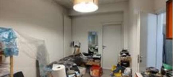 2-salle Appartement à Monza, Italy No. 6647 4