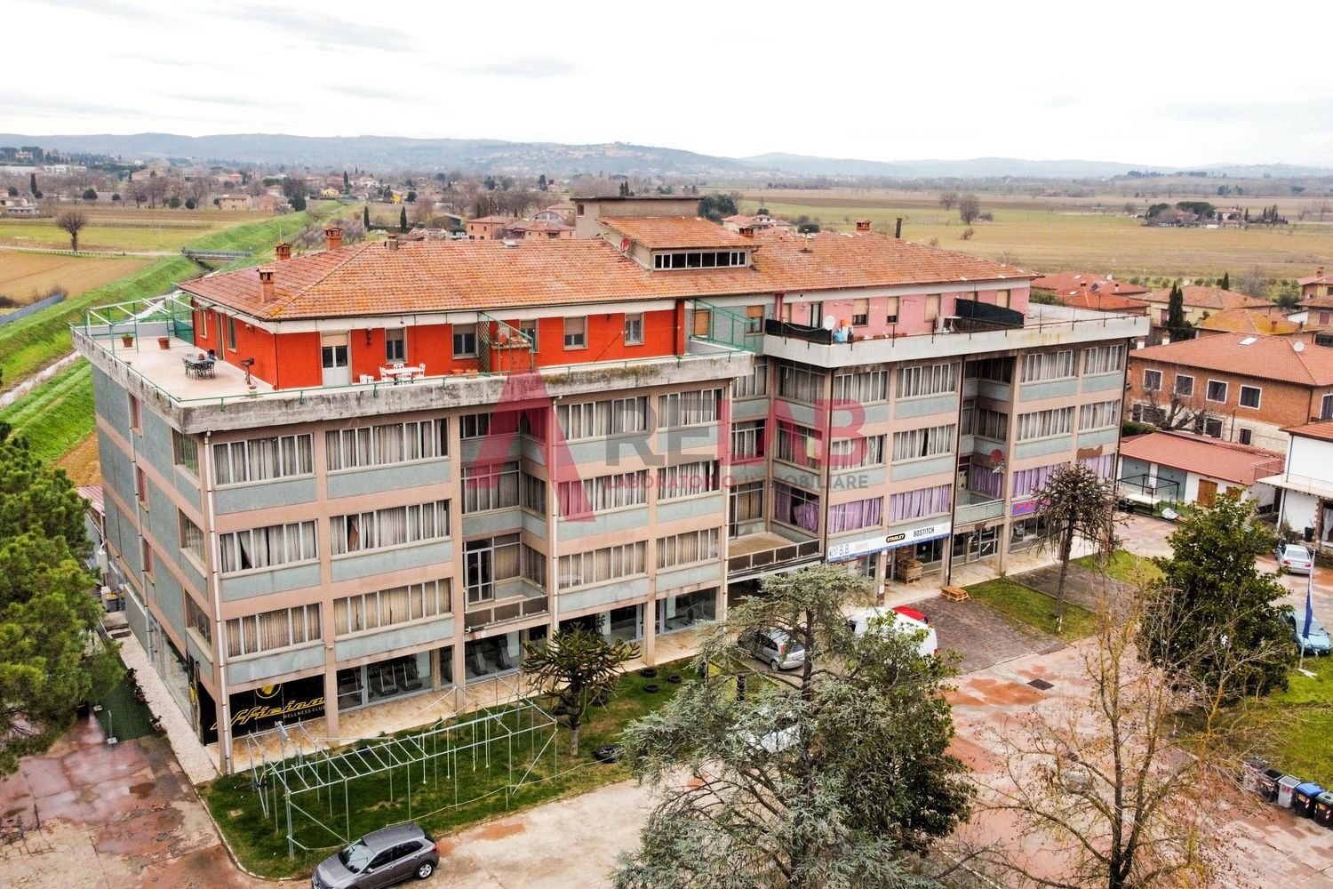 5107m² Building in Torrita di Siena, Italy No. 113320