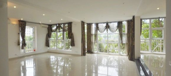 4 bedrooms Villa in Tay Ho, Vietnam No. 3601 2
