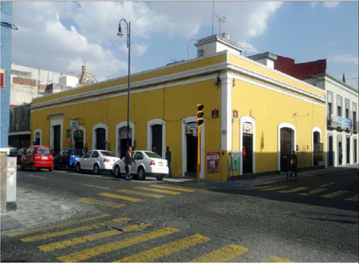 32 bedrooms House in Puebla, Mexico No. 159895