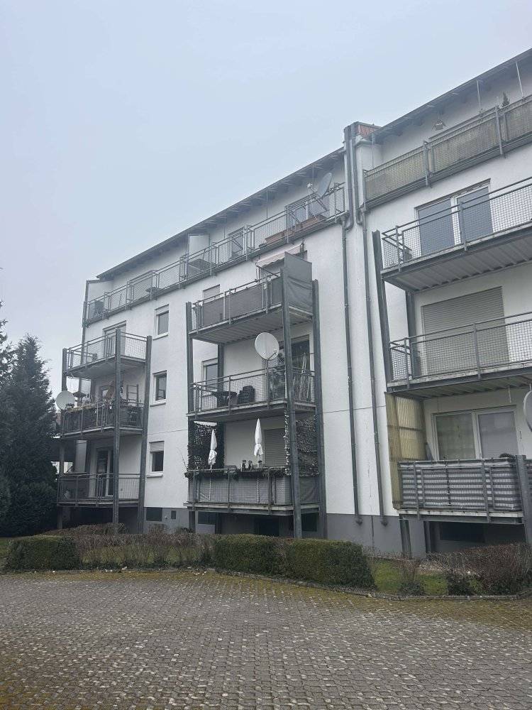 Apartamento de 2 dormitorios en Kaiserslautern, Germany No. 80304